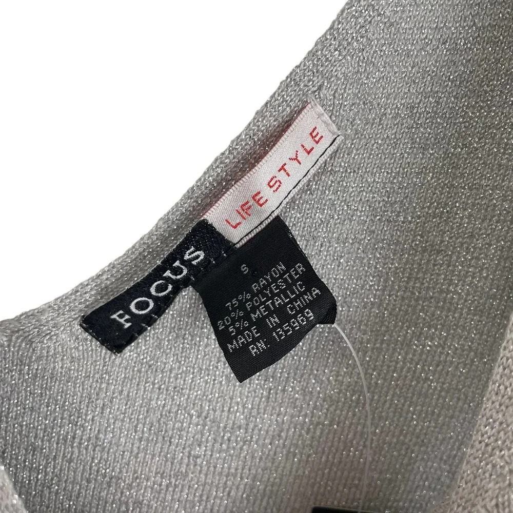 NWT Focus Lifestyle Silver Metallic Knit Tank Top Small - Picture 4 of 6
